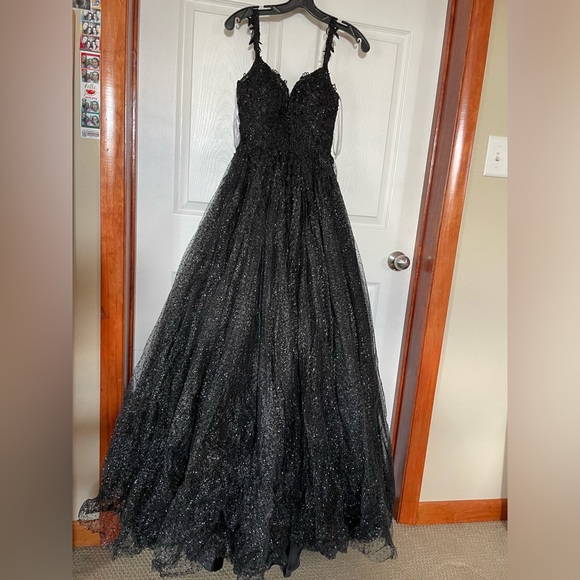 Prom dress from always and forever - Picture 4 of 6